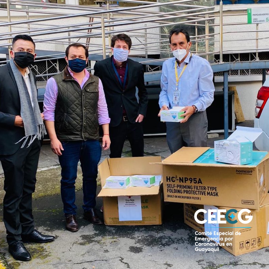 ¡Ecuador es uno solo y día a día se levanta gracias a la solidaridad de todos! Entregamos insumos médicos, insumos de bioseguridad y medicinas la Hospital del IESS de la ciudad de Quito para continuar en la incansable lucha por combatir el Covid-19.