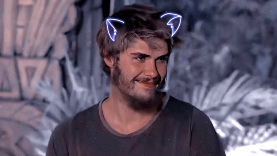 Senin kara kaşın, mavi gözün, 2.02lik boyun yeter Maşallah Barış
#survivor2020