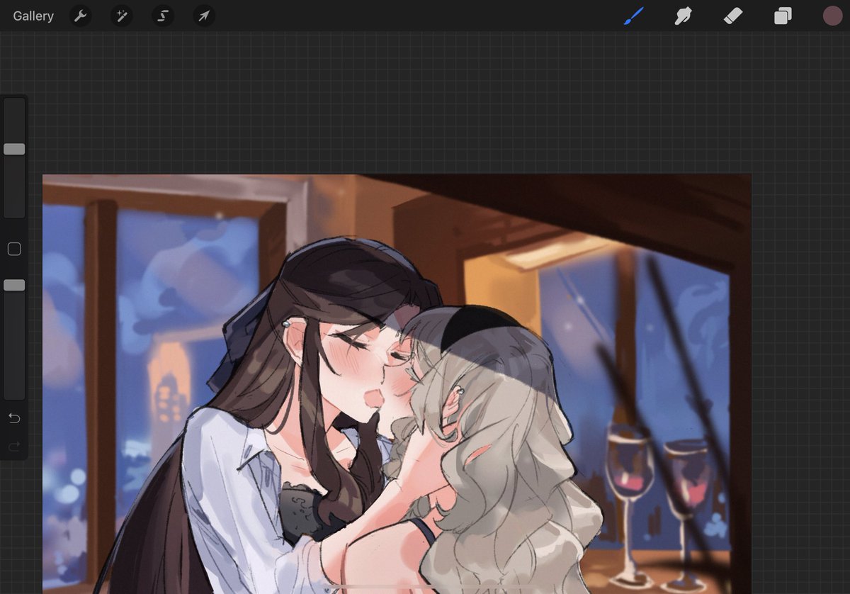 Qizlar Skype orqali onanizm bilan shugullanayotgan videolarini tomosha qilishadi.