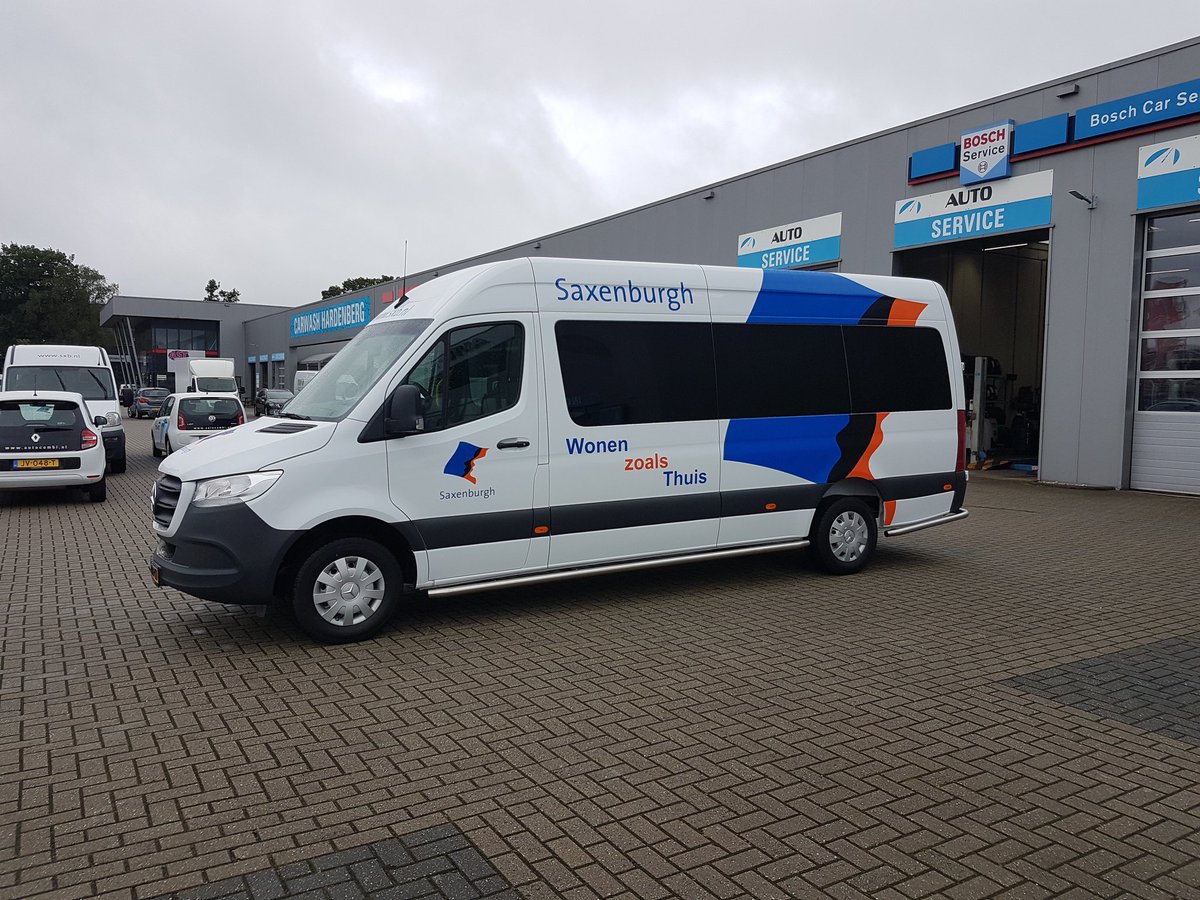 Bedankt <a href="/DecomarReclame/">Decomar Reclame</a> #Hardeberg voor de prachtige bestickering van de nieuwe #rolstoelbussen <a href="/SaxenburghGroep/">Saxenburgh</a>, een prachtig visitekaartje voor onze ouderenzorg...
