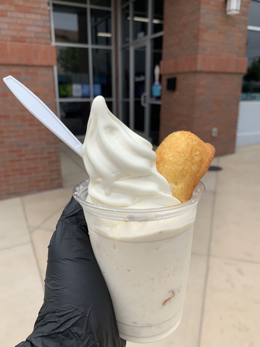 SofteeCA's tweet photo. Twinkie Swirl available TODAY ONLY in the store!
#softeeca #mistersoftee @Hostess_Snacks https://t.co/jLnLBkv4rO