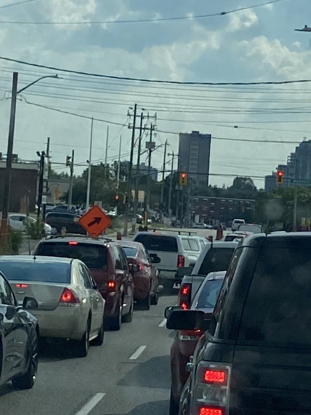 _chrissietaylor's tweet photo. @WR_Record This is Weber and Bridgeport which goes down to one lane at the intersection due some geniuses design. https://t.co/Zxw5Q5LEyD