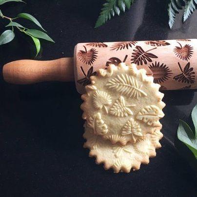 Level up your baking with these beautiful embossed rolling pins from <a href="/embossedpin/">Embossed Co.</a> . Promo code in the blog post!
geekyhostess.com/level-up-your-… #embossedco