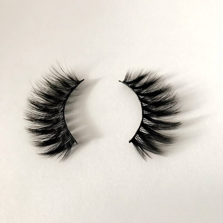 Pri_Pri_Sam's tweet photo. Follow @periluxe https://t.co/bAhJHoXiCm
Black owned beauty brand launching next week! https://t.co/ZNy3RZUmgs