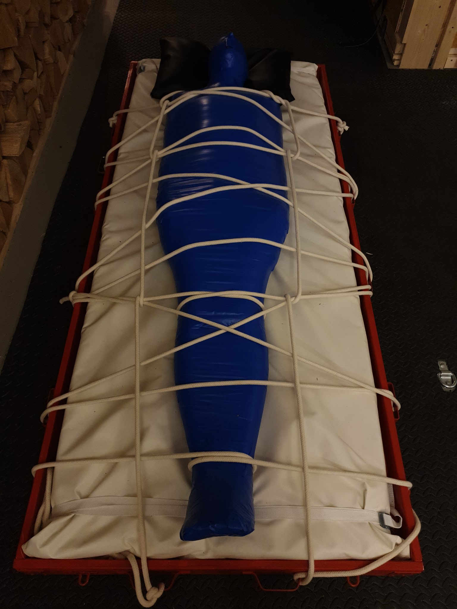 yohan555 on X: .. And if course bondage would not be bondage if there was  not a bit overkill involved. So voila, let's add some rope.  t.coMSvdAFSScT  X