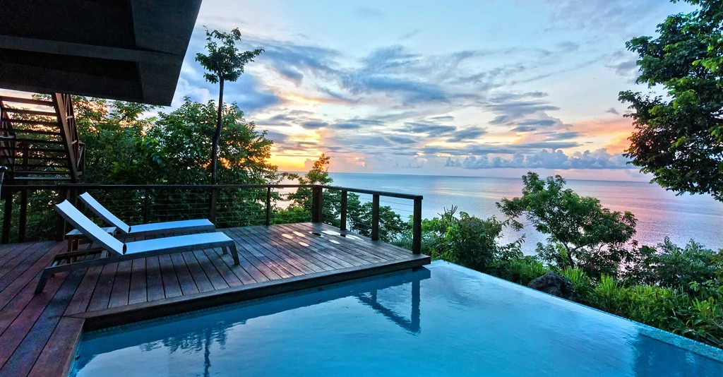 TravelLeisure's tweet photo. The Best Hotel in the Caribbean Has Private Clifftop, Plunge Pools, and a Stunning Secret Beach https://t.co/A5rKP5rLDh https://t.co/P5Hc4ez7CA