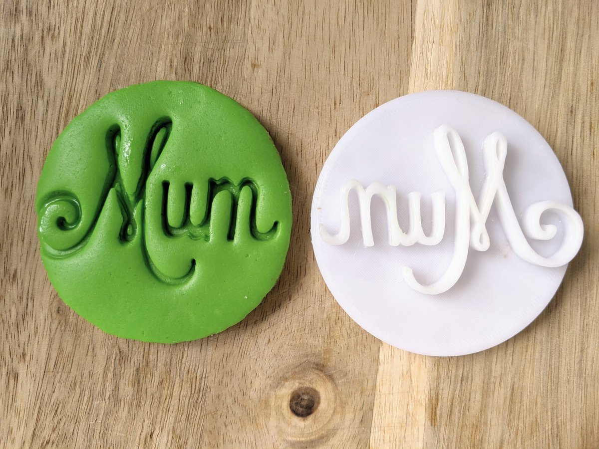 seal_stamp's tweet photo. #celebsforsmallbiz We are a new business that make custom stamps for fondant, baking, clay and more! We hand draw our designs to your exact idea/requirement and make it a reality using 3D printing. https://t.co/HggfUEBsg8 https://t.co/EqMILzOs3A