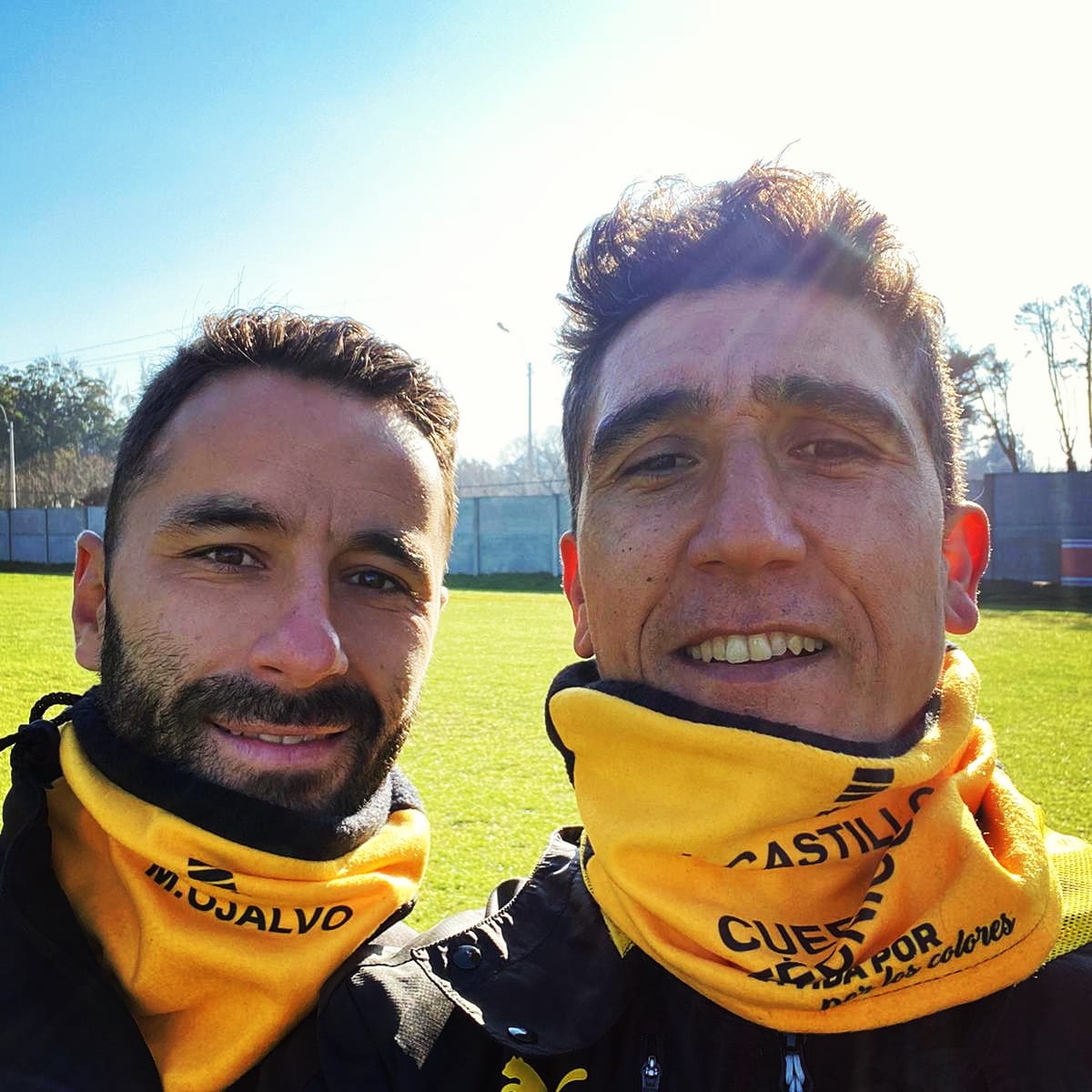 Como cada ano Juveniles tenemos el orgullo de hacer los cuellos para el plantel principal . este ano a los planteles. De juvemiles los realizara el consejo juvenil del club