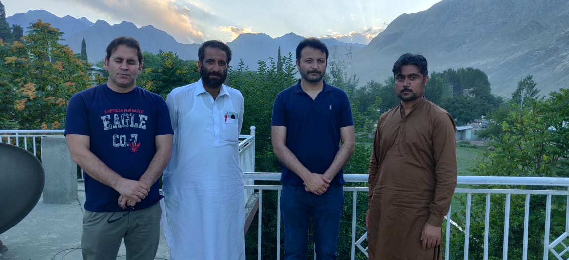 ShabbirMir's tweet photo. Before evening shadows overshow the faces
#PressClubGilgit https://t.co/G53V6FKoWK