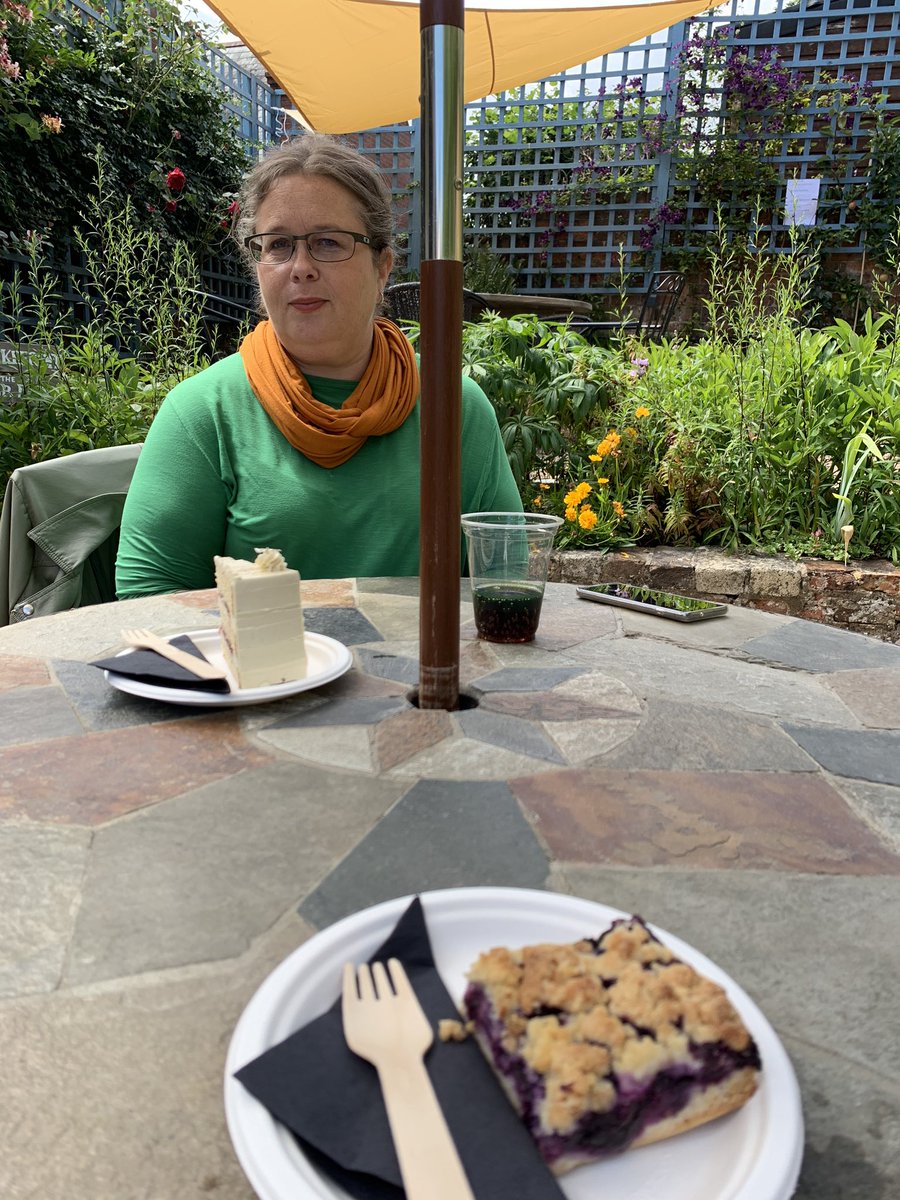 Follyfoothealing tweet media