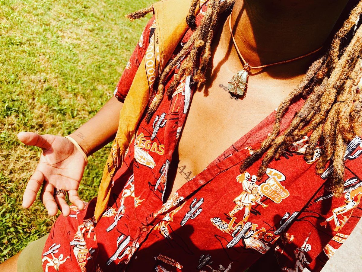 crystalrootz's tweet photo. Available: Green Adventurine Necklace | Stone info: Green Aventurine is known as the “Stone of Opportunity,” thought to be the luckiest of all crystals, especially in manifesting prosperity and wealth, or for increasing favor in competitions or games of chance. https://t.co/f1b8QwST1Z