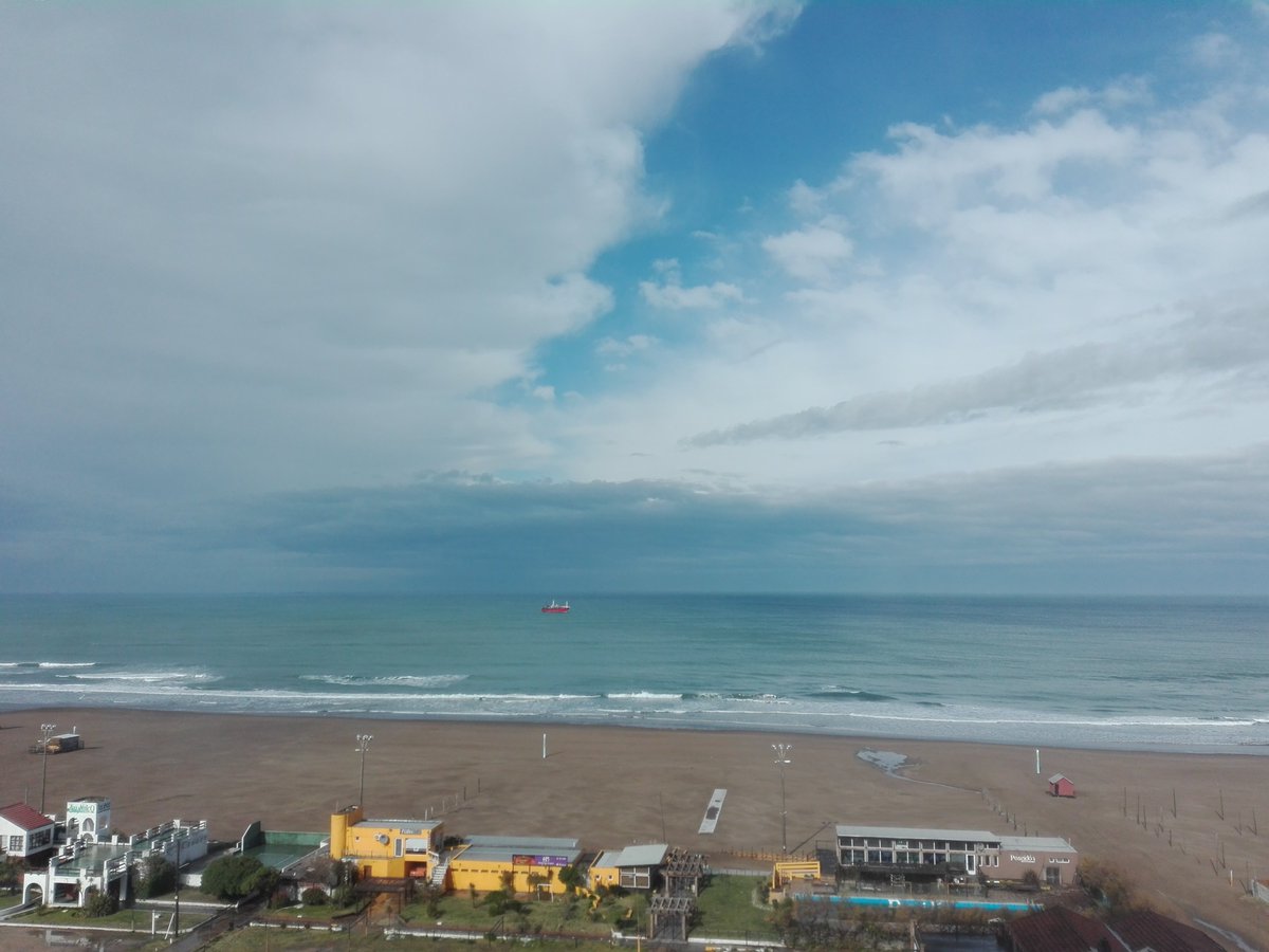 LoreGuzmanSileo's tweet photo. @NecocheaWeather De recien Frente a @balposeidon y @NecocheaTur  mis vecinos https://t.co/dTwrsttxZH
