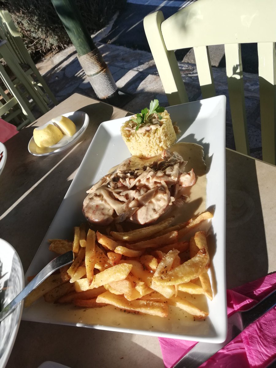 Maxova68's tweet photo. I tezko nama 😎 #vecerja.#razgled #lefkas https://t.co/5oLnUnYqtr