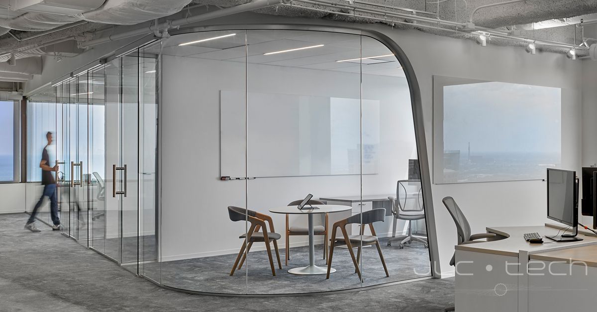 TBARLED's tweet photo. It’s the small details that make the difference.
@AkunaCapital – #Chicago, IL
Earles Architects Associates
@ArmstrongCeilng Silhouette 9/16" Bolt Slot Systems
#smallspaces #gridceiling #tbarled https://t.co/GMwFpDoU9H