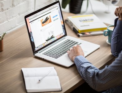 chaskor's tweet image. «Википедия» стала самым удачным примером того, как некоммерческая организация, финансируемая и поддерживаемая добровольцами, может создавать действительно великие вещи. Рассказываем о ней чуть больше: chaskor.ru/article/7_inte…
#википедия #факты