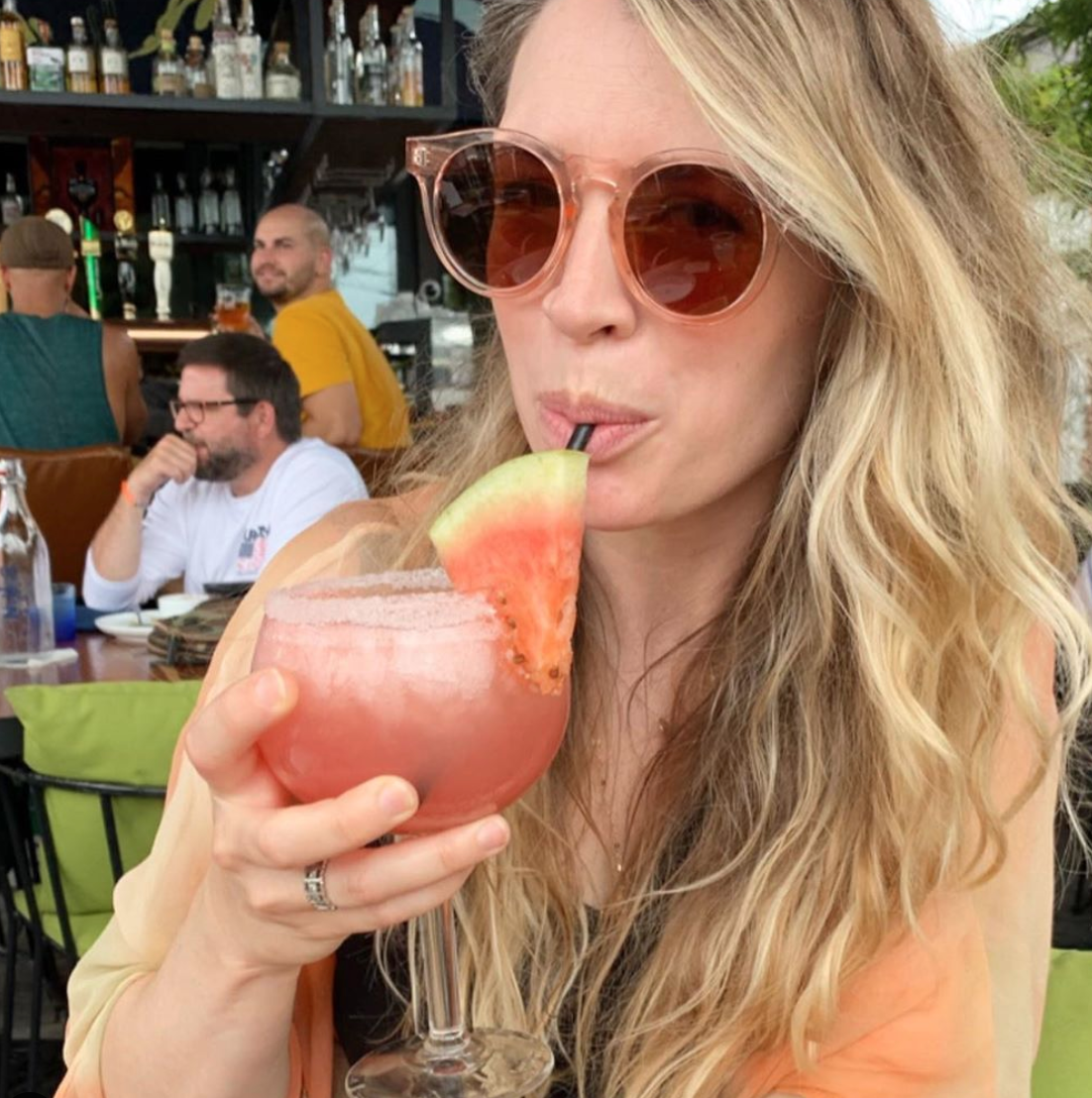 NeonAmbition's tweet photo. [Virtual] cheers to 5 years! Happy 5th Neon-iversary to Jenni, our rockstar Account Services Director. 🍹 https://t.co/rYlp4HZ8tY