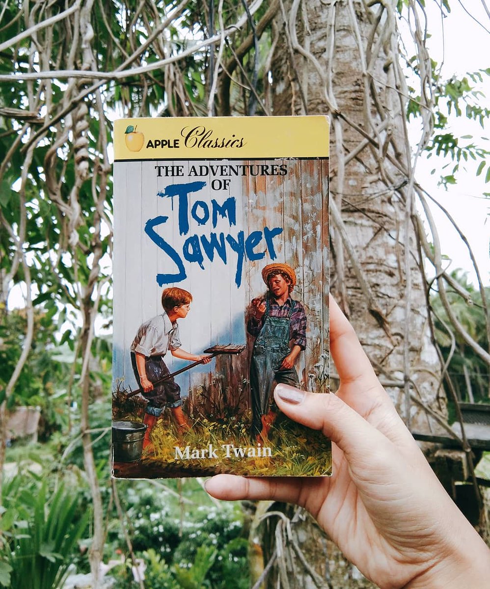 Book #54 - The Adventure OF Tom Sawyer by Mark TwainReading this at the age of 23, it did remind me of the silly notions I had in my head when I was young and the "queer enterprises" I engaged in back then (as what Twain mentioned in the preface). Wild times, man, wild times 