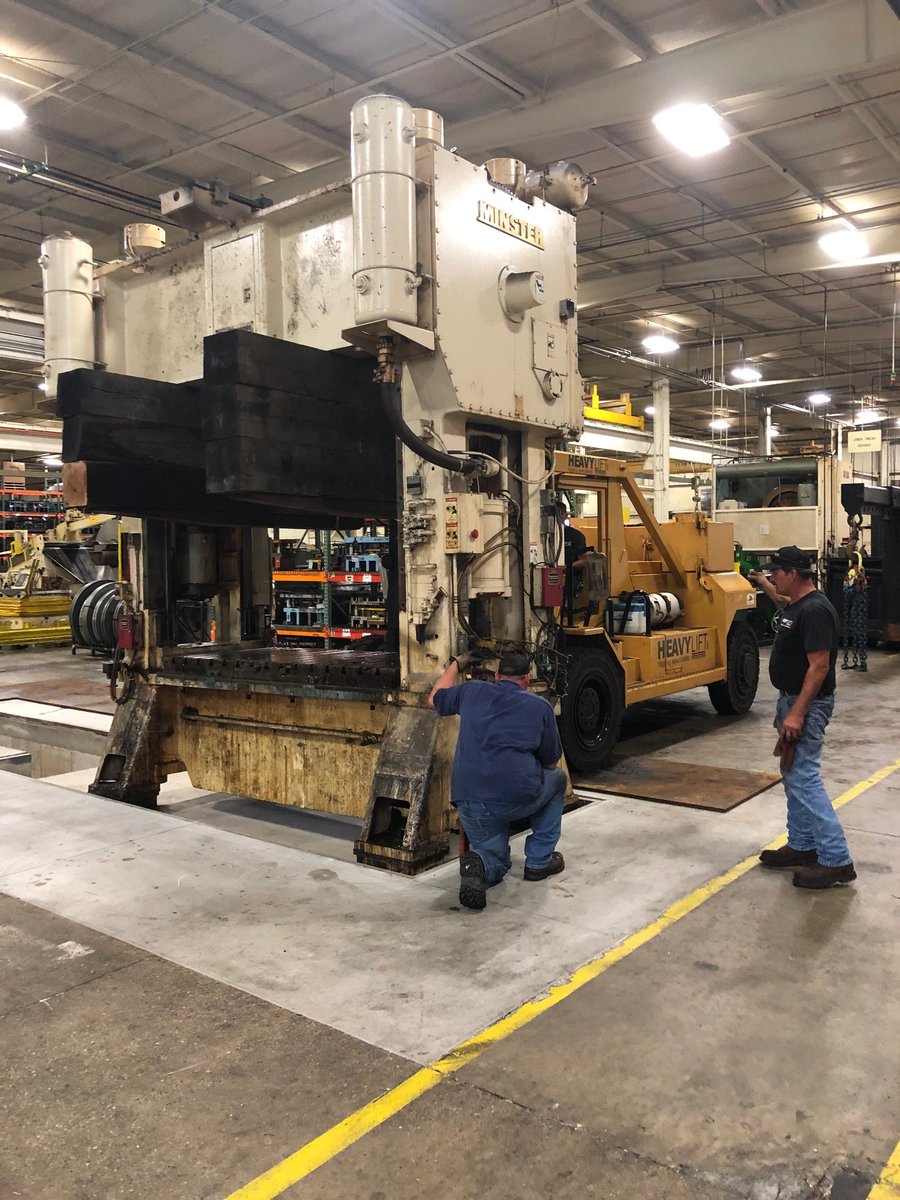 Our 200 Ton Minster Press made the move to our Grandville facility. This makes 12 Progressive stamping presses ranging from 80 ton to 600 ton.  #MetalStamping #MinorityOwned #OpenForBusiness
