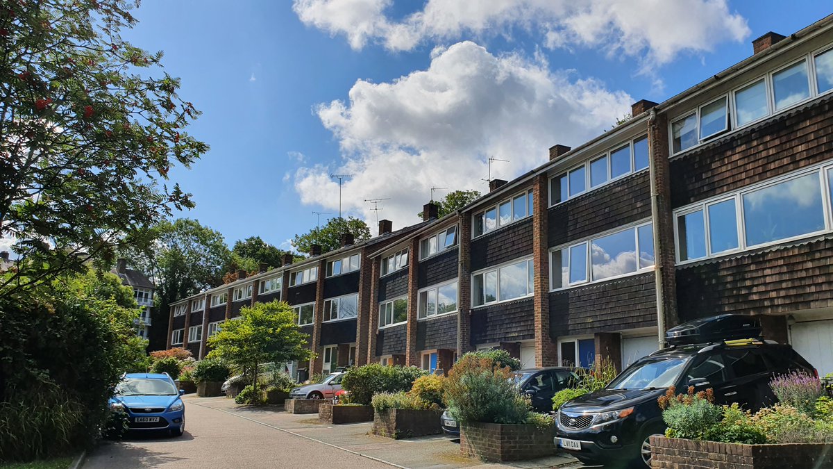 And then next to the Horniman Triangle we have some of the wonderful Dulwich Estate, Austin Vernon & Partners designed, houses. @DulwichHistory
