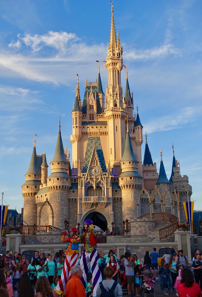 Glad to see #AnimalKingdom and #MagicKingdom are opening this weekend finally! <a href="/WaltDisneyWorld/">Walt Disney World</a> 

We'll understand if you'd like a fast car to get there first 😏

#Florida 
#DriveEasi
#WheredreamsCometrue