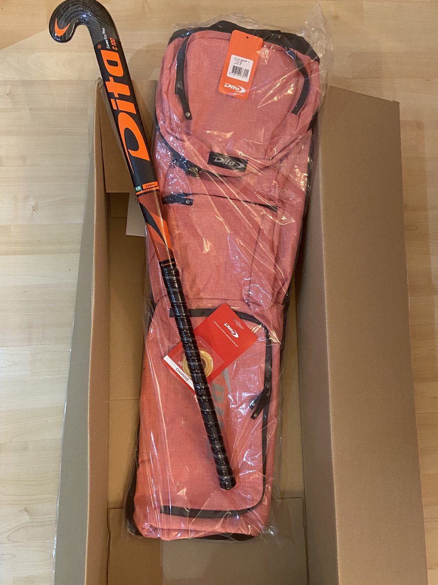 Thank you <a href="/DitahockeyUk/">Dita Hockey UK</a> @byrdy19 for the new kit!! Excited for what the next season has to bring 😁<a href="/PenarthLadiesHC/">Penarth Ladies HC</a> <a href="/HockeyWales/">Hoci Cymru</a>