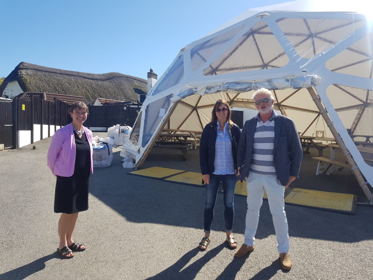 Selaine Saxby tweet media