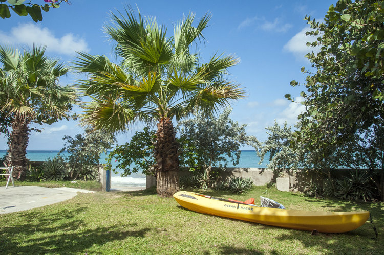 rentbyhost's tweet photo. Bahia Cottage Runaway Bay Beach, Jamaica - Find Home Away
#findhomeaway #nobookingfeevacationrentals #caribbean #nobookingfee #runawaybeach #beachfront #beach #beachvibes #jamaicavacation
#travel #trip #holiday #holidayrentals #enjoy #awesome #luxurious
https://t.co/Tz8Y9TaOwt https://t.co/LuBCivNbdA