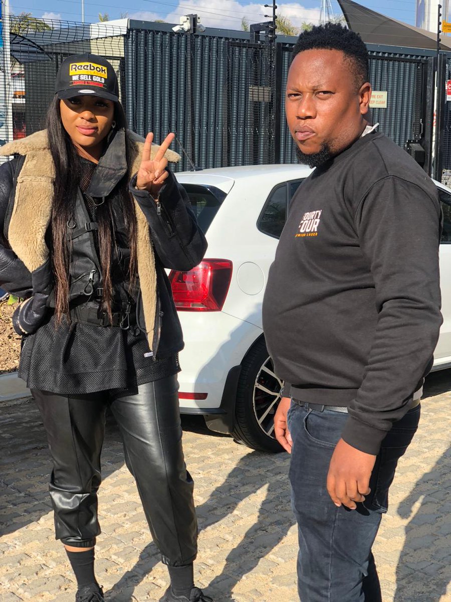 VusiRadebe44 tweet picture