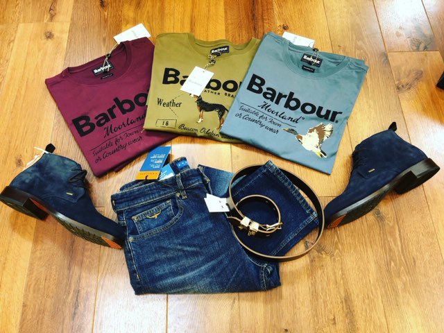 FoxholesCountry's tweet image. Staycation in style, with us. Barbour T’s all £29.00, RM Williams jeans £95.00, RM Williams belt £59.00, Dubarry Waterville shoes £219.00 
All available in store on online foxholescountrypursuits.com

#staycation #staycationstyle #barbour #rmwilliams #dubarry #lancashire