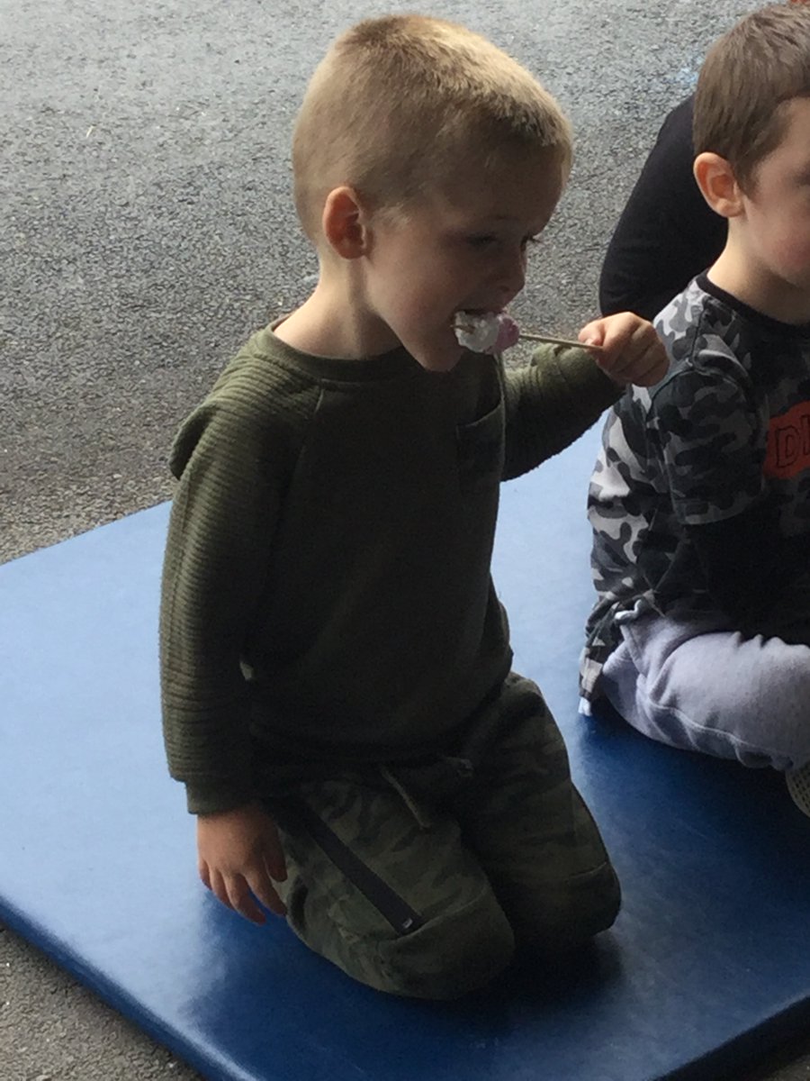 ColeshillHeath's tweet photo. This week, Nursery bubble have found their inner dragon after reading the story, ‘Zog’....we’ve made Zogs ate Zogs, hidden Zogs, made wings, danced like Zogs, earned gold stars and created fire like Zog!🔥 #belikezog #chsrocks @nfowles https://t.co/VVPjl5GOMW