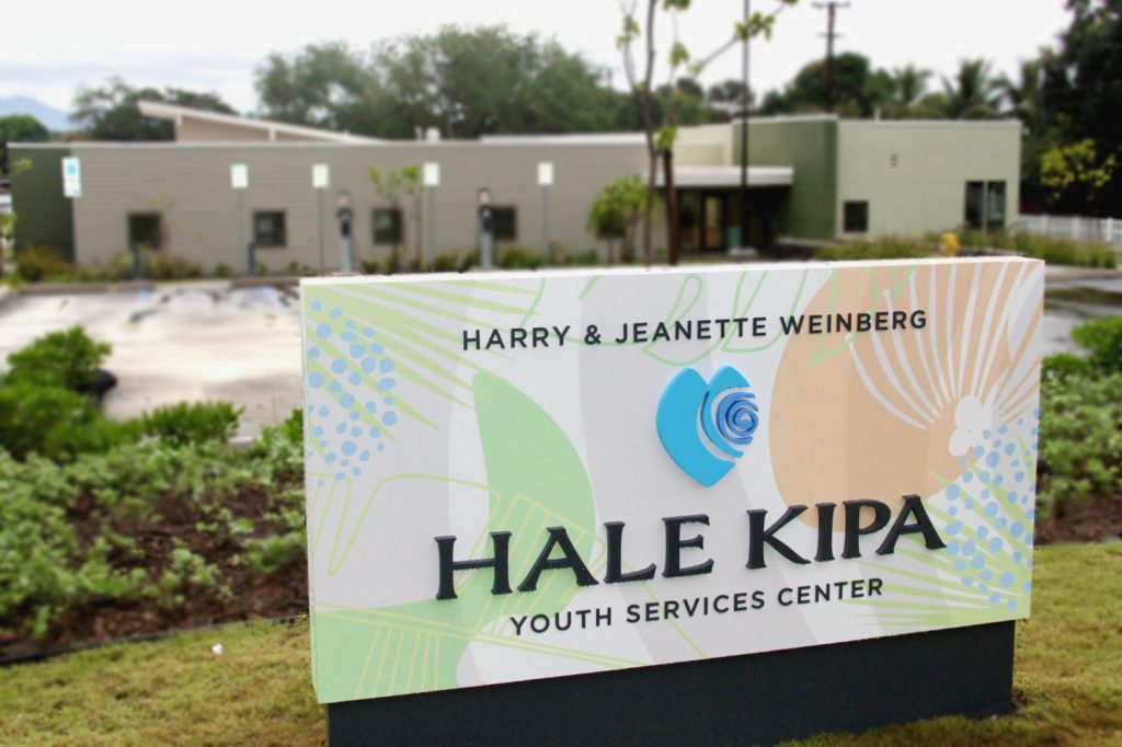 TLCPRHawaii's tweet image. Through the generous support of individual donors, businesses and organizations, and the State of Hawaii, Hale Kipa held a grand opening ceremony for its new multi-purpose Harry &amp;amp; Jeanette Weinberg Hale Kipa Youth Services Center in West Oahu!