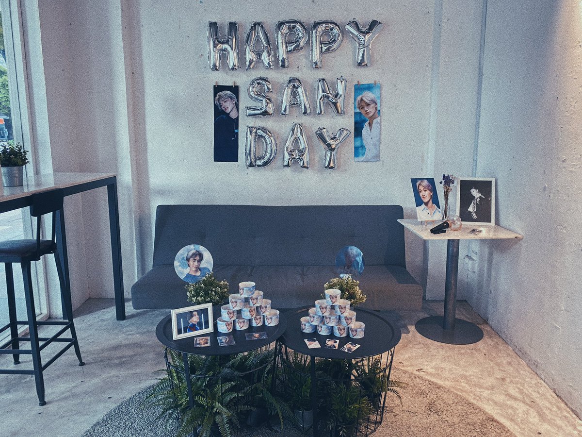 monsoleil0710's tweet photo. We would like to thank @butterlyday for the cupsleeve design, @sunflowerjuns for the other cafe merch design, @cwuprints for the printing, and @Pale_blue_7_10, @sense99710, @dimple0710, and @PermeateU_0710 for the photos in the foamboards!! https://t.co/at3MgPEKJ1