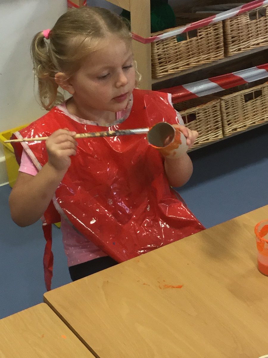 ColeshillHeath's tweet photo. This week, Nursery bubble have found their inner dragon after reading the story, ‘Zog’....we’ve made Zogs ate Zogs, hidden Zogs, made wings, danced like Zogs, earned gold stars and created fire like Zog!🔥 #belikezog #chsrocks @nfowles https://t.co/VVPjl5GOMW