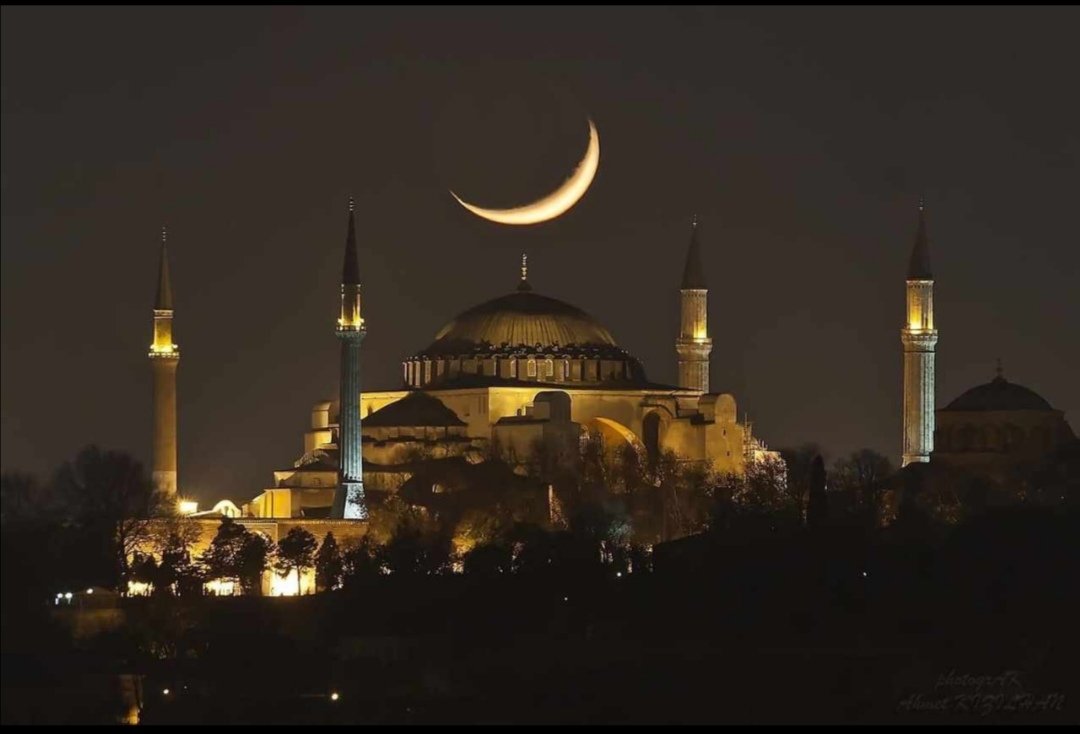 Cengiz884's tweet photo. #Ayasofya #AyasofyaCamii #AyasofyaCamidir https://t.co/R2qSOTBYc1