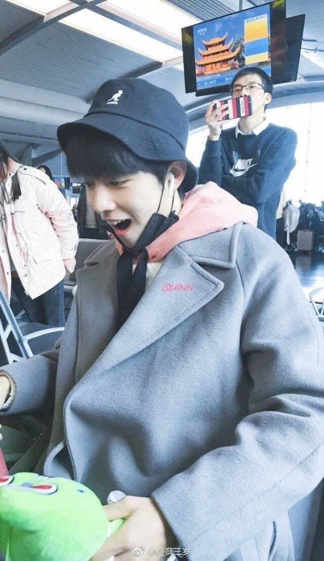 a thread of xiao zhan being  to cheer you up!!