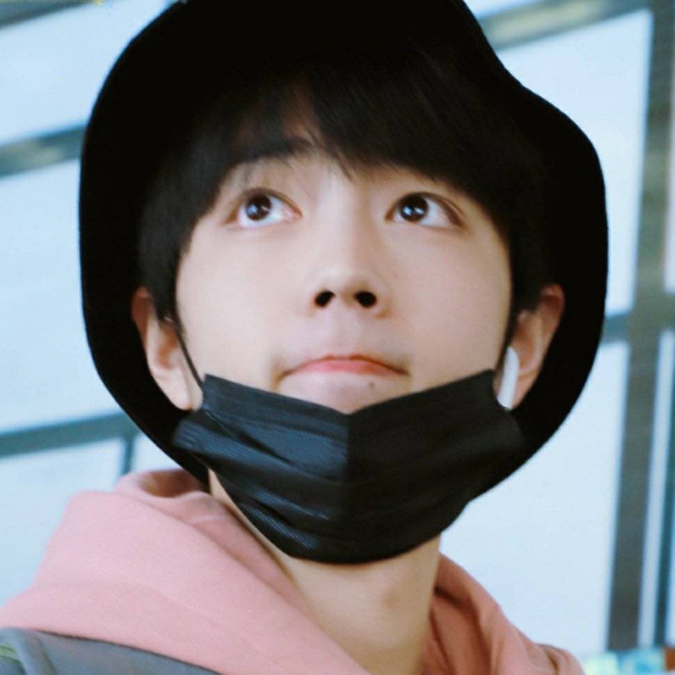 a thread of xiao zhan being  to cheer you up!!