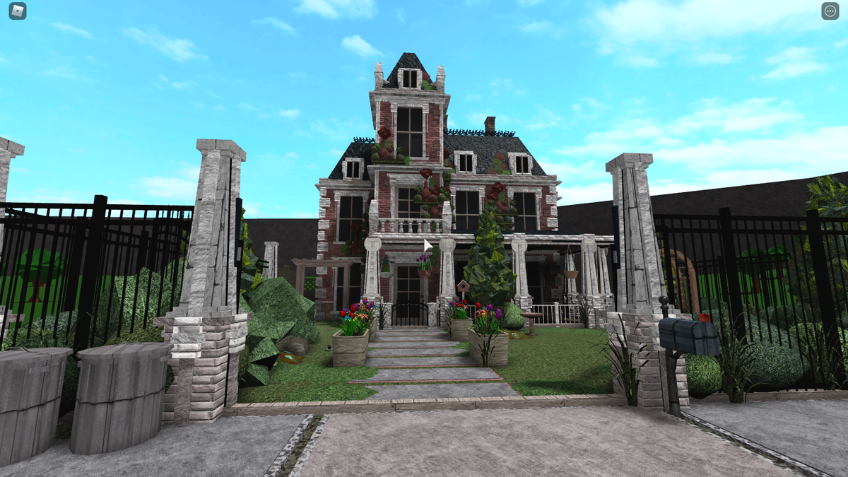 Hi all Here's just a small American Victorian house! #bloxburg #welcom...