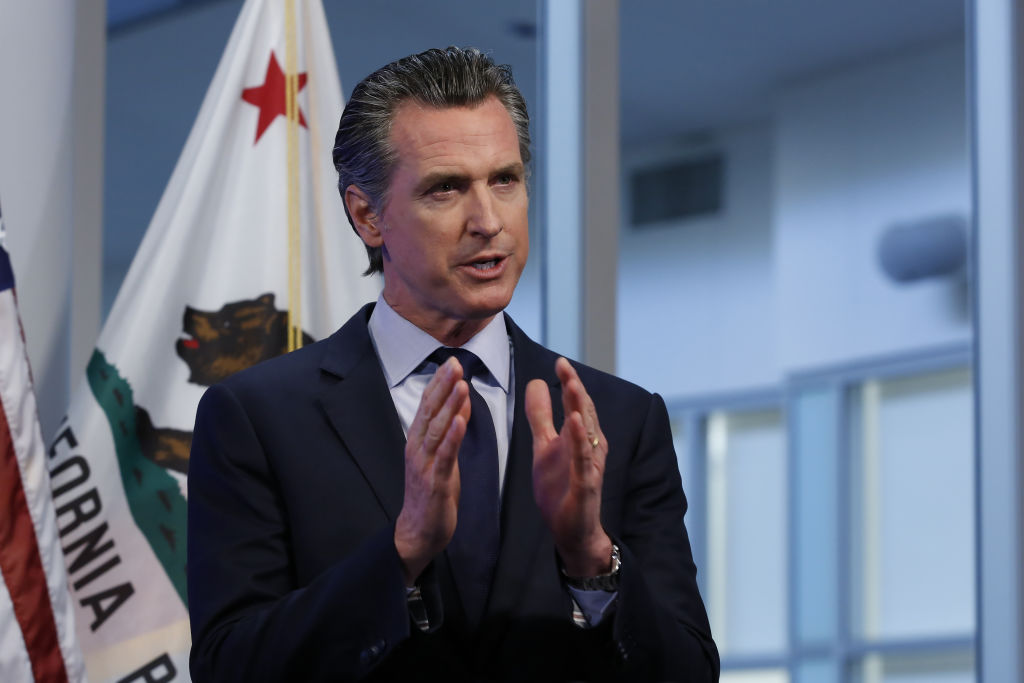 But it also means more young people are infected. “You can’t control them,” say the leaders of Florida, Arizona and Texas.But so has California Governor Gavin Newsom, calling the Californians who have been infected in recent weeks “the young invincibles”  http://trib.al/sv01EHQ&nbsp;