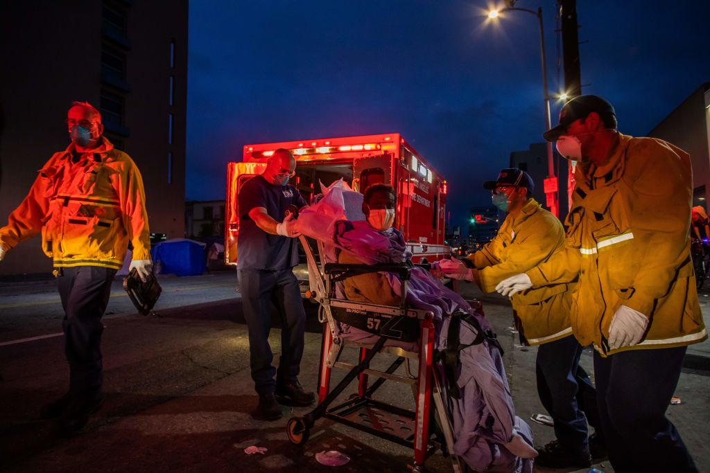 It took almost two months for California to record its first 100,000 positive cases; it took less than three weeks to record its most recent 100,000.Los Angeles is said to be close to running out of available hospital beds  http://trib.al/sv01EHQ&nbsp;