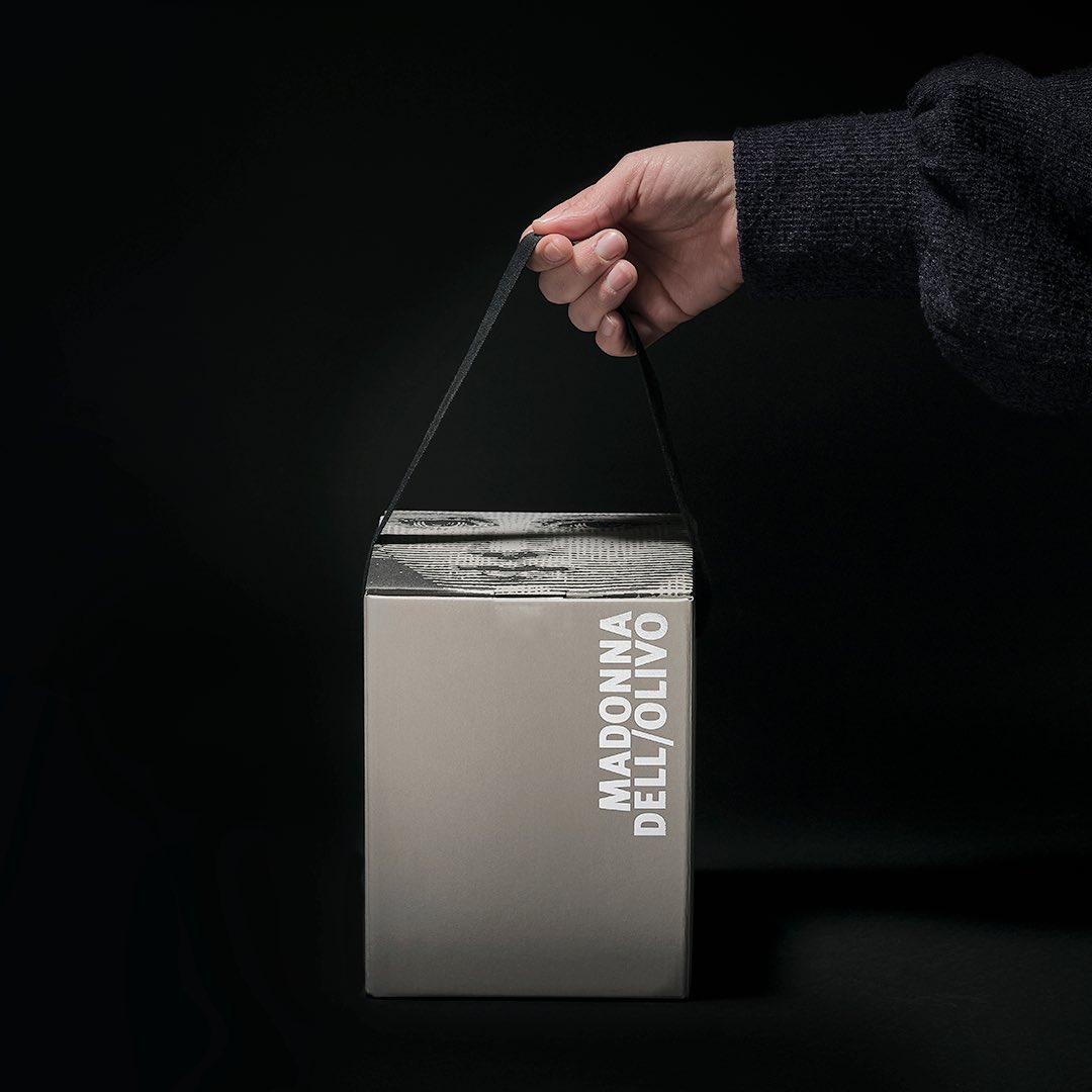nju:comunicazione tweet media