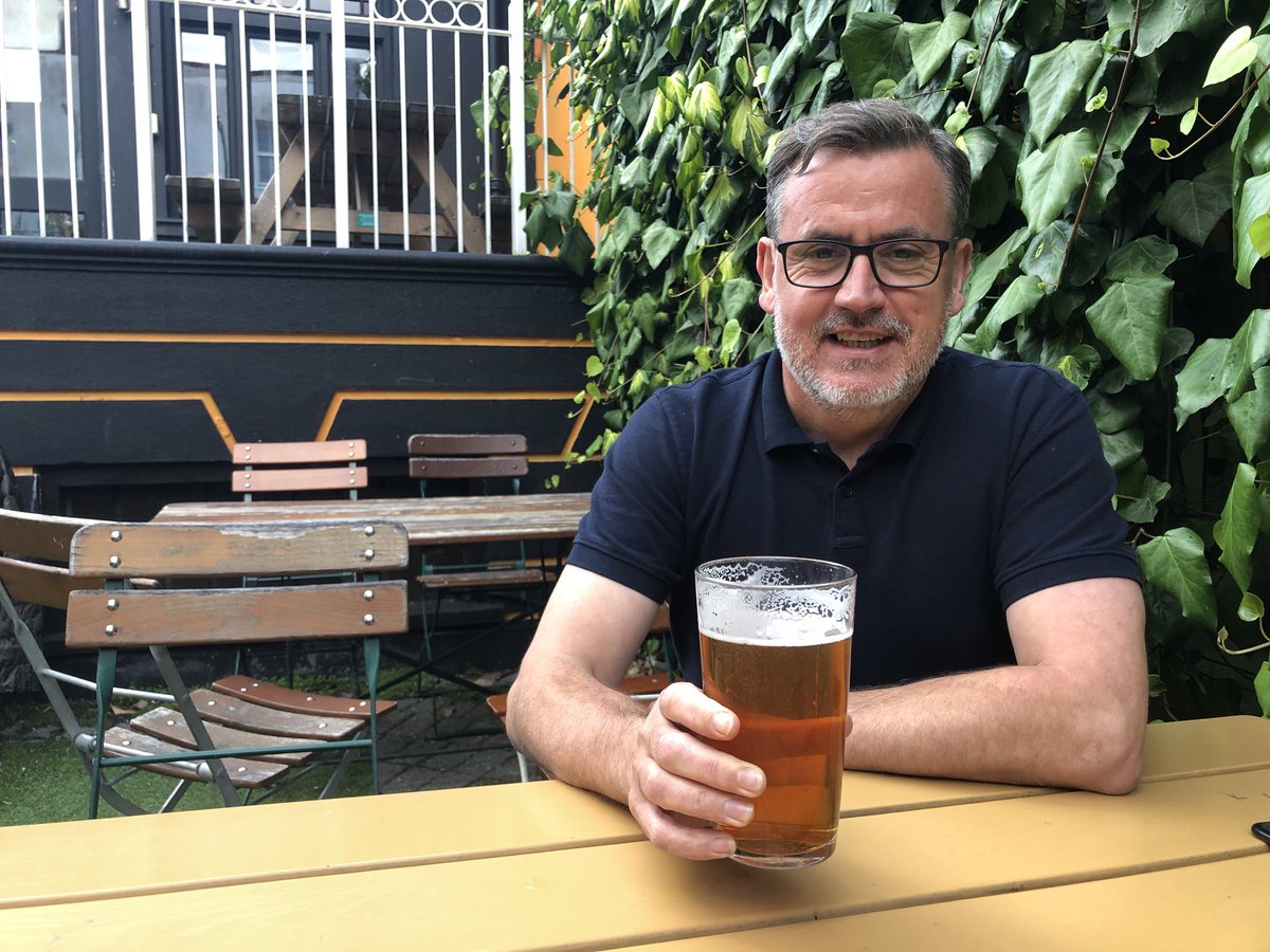 Brightstart's tweet image. First pint in a pub since lockdown, with that there ⁦@brighton2london⁩ . Well-organised here in the ⁦@sidewinderbtn⁩ Order and pay-by-phone table service for the duration of our 90-min slot. @philmellows ⁦@BritBeerBreaks⁩