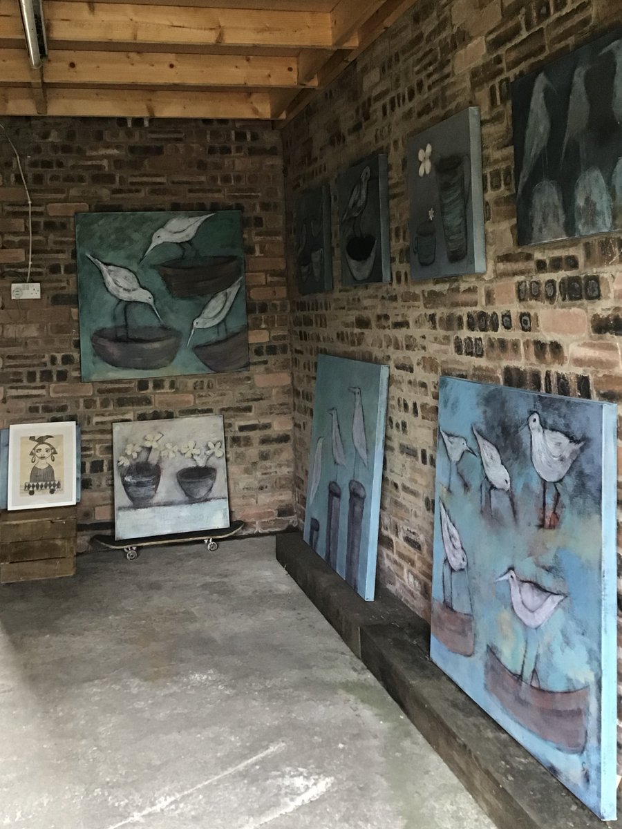 Gio_artist's tweet image. My pop up gallery in the garage is open tomorrow from 12 till 4. #popupgallery #artcollectors #buyart #dunblane #scottishart