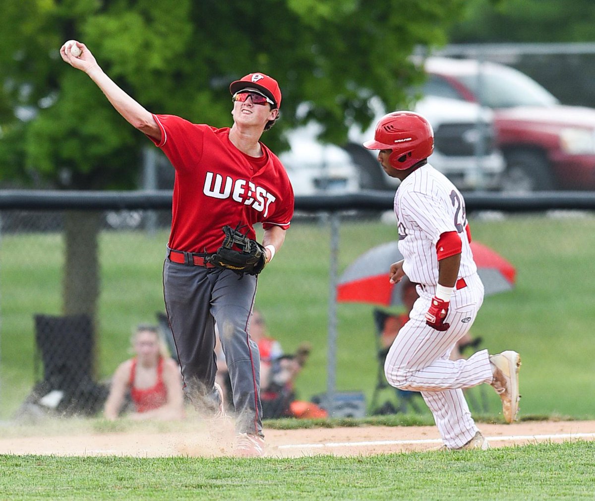 DavSchools's tweet photo. S/O to @dw_falcons, Chance &amp; Izaiah, who are among the latest individual baseball leaders in the QC metro and surrounding area! ⚾️

Offense Average (minimum 25 at-bats) - Chance Dreyer - .447

Pitching Record (minimum 3 wins) - Izaiah Schaeffer-Houston - 5-0

Way to go, Falcons! https://t.co/LCRZGsSmMk