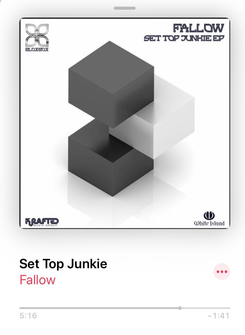 Bopping away to a tune in the background & just realised it was me! #SetTopJunkie #Fallow #KraftedMusic