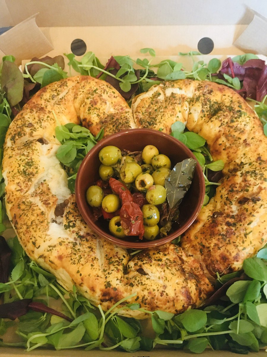 GoblinHull's tweet photo. Our feasting with friends menu!
 aka Buffets galore ...
We can work on any budget for any occasion.. https://t.co/2yuVDJUBq8