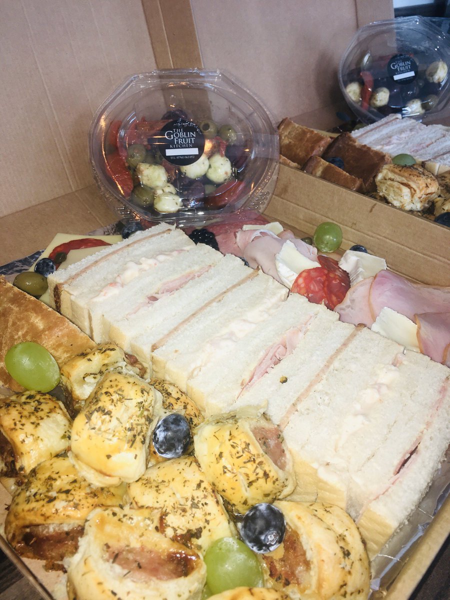 Our feasting with friends menu!
 aka Buffets galore ...
We can work on any budget for any occasion..