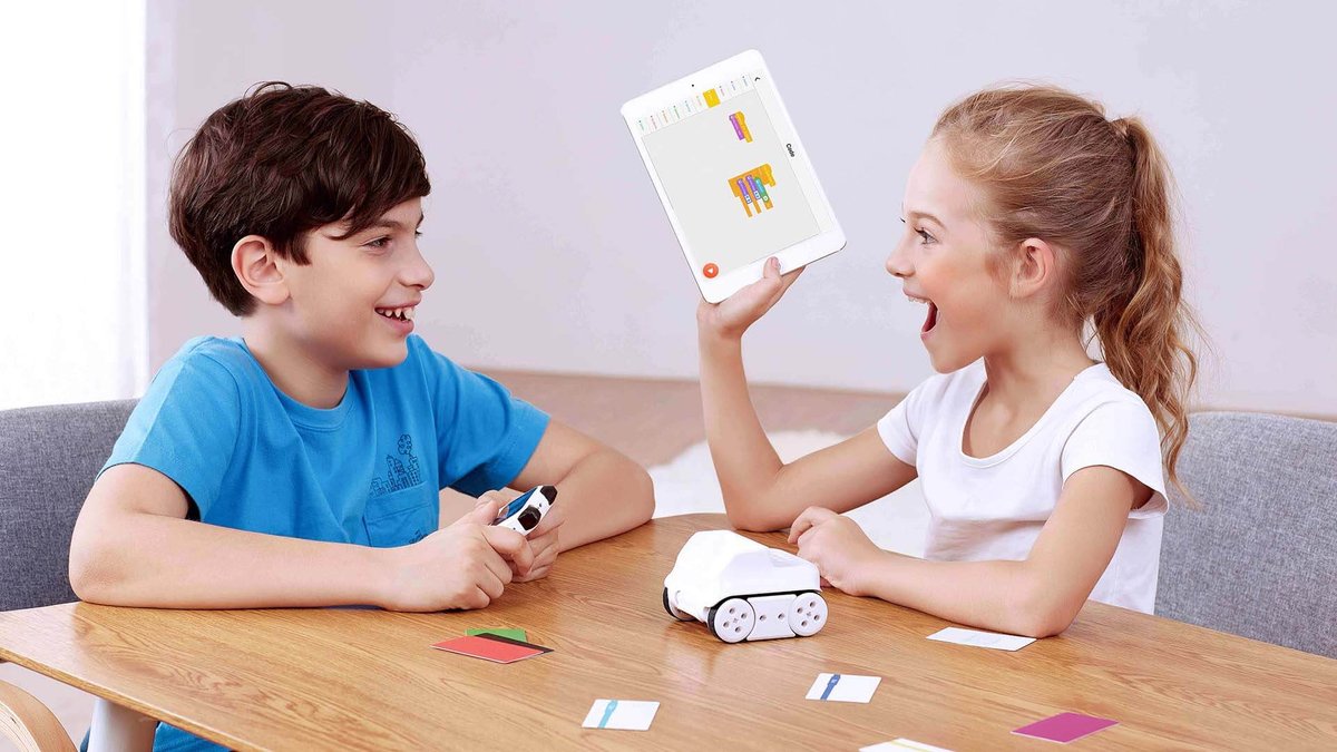 exploringrobots's tweet photo. Spark your students curiosity about interactive technology with this introduction to robotics through mindful play, problem-solving exercises and meaningful engagement with new friends. 

#STEMed #STEMteachers #ExploringRobots https://t.co/I77TZkSTN0