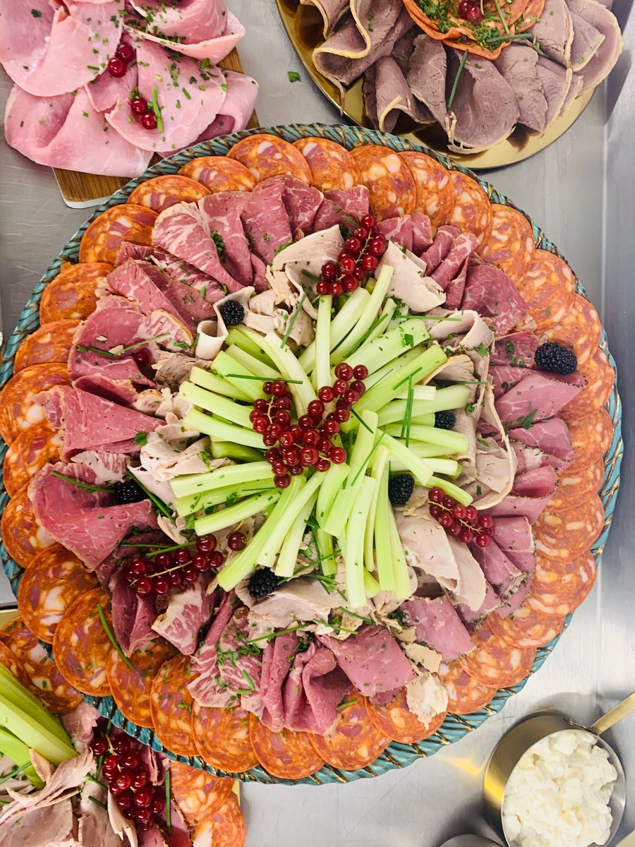 GoblinHull's tweet photo. Our feasting with friends menu!
 aka Buffets galore ...
We can work on any budget for any occasion.. https://t.co/dRnEjzMVNs