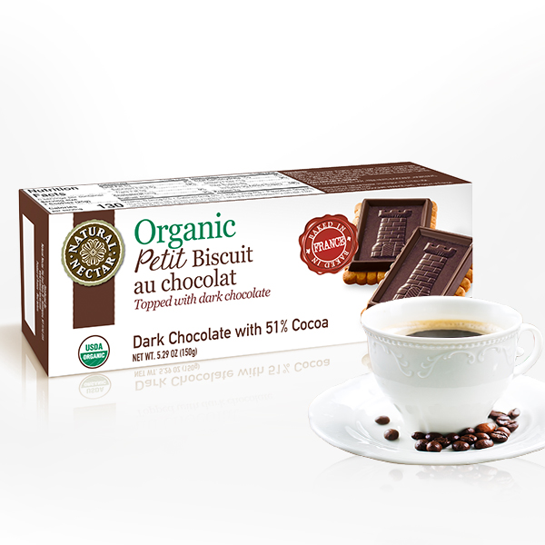 NaturalNectar1's tweet photo. NEW at @WholeFoods near you! 😋🍫 Topped with Dark Chocolate, it is the first French cookie of its kind to be certified USDA Organic! 🌱🌱#naturalnectar #petit #biscuit #chocolate #cookie #organic #wholefoods https://t.co/lKZ7CuIEjk