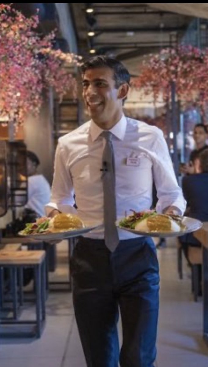 No mask. No gloves. No sense. No clue.

“Waiter, there’s a coronavirus in my food”.

“Don’t shout or everybody will want one”.